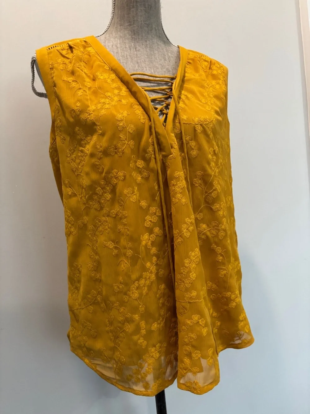 Anthro Maeve Mustard Lace Up Tank Embroidered Sleeveless Top Medium - Picture 6 of 14